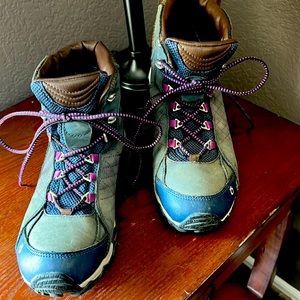 OBOZ Womens hikers 🥾 sz 9 / hiking / snow boots